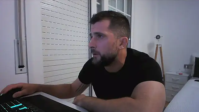 Snapshot of alex877x chatting on 07.24.26 alex877x online show from 07.24.26