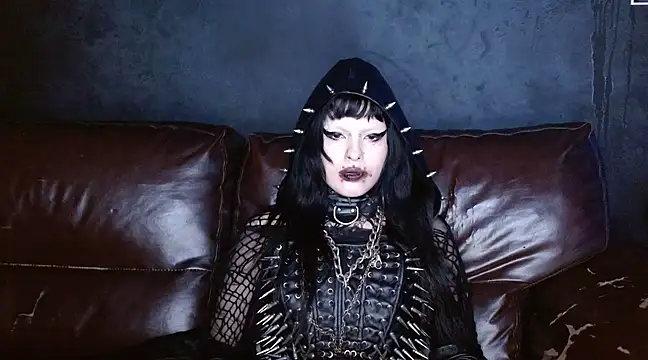 XXIOUX online show from 03.10.25