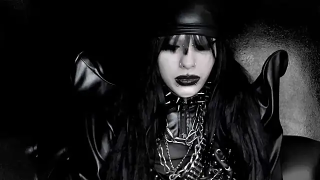 XXIOUX online show from 03.26.26