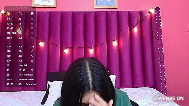 Snapshot of littlee_emilyy_ chatting on 01.24.25 littlee emilyy online show from 01.24.25