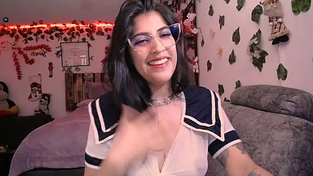 azahar  ziiz online show from 12.20.24