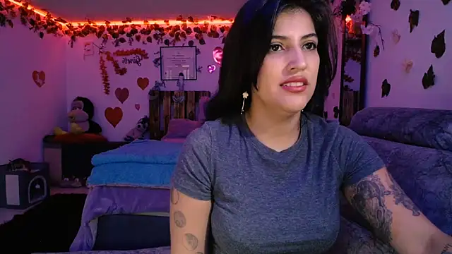 azahar  ziiz online show from 02.21.25