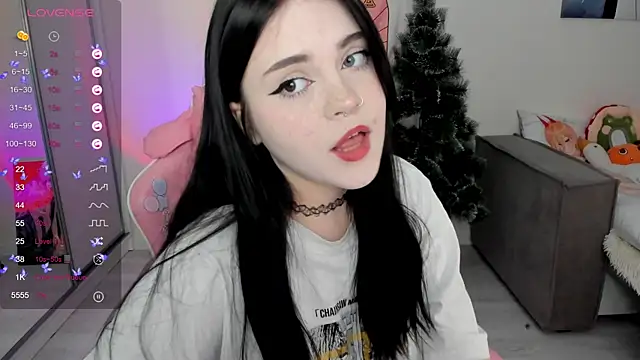 SelenaCute online show from 01.14.25