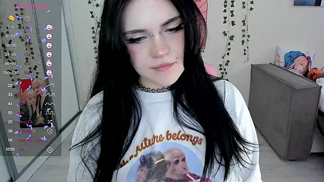 SelenaCute online show from 02.17.25