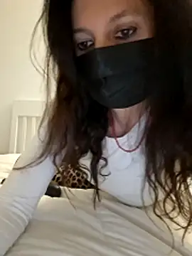 Silvia Zeno online show from 11.28.25