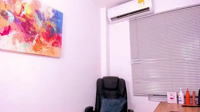 Snapshot of eileen_tanihara chatting on 02.20.26 eileen tanihara online show from 02.20.26