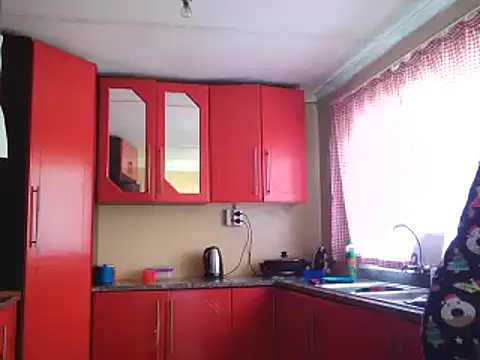 Malaika Nkosi online show from 01.02.25