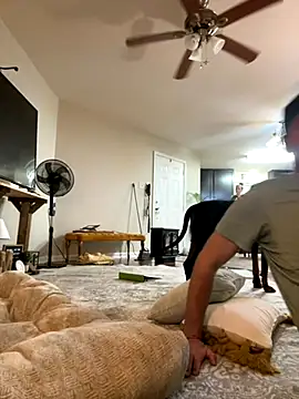 Snapshot of MnM4ever chatting on 11.02.25 MnM4ever online show from 11.02.25