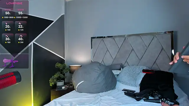 Snapshot of Markbrown chatting on 09.15.25 Markbrown online show from 09.15.25