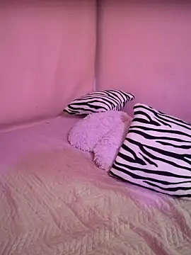 Felicia smok3 online show from 12.27.24