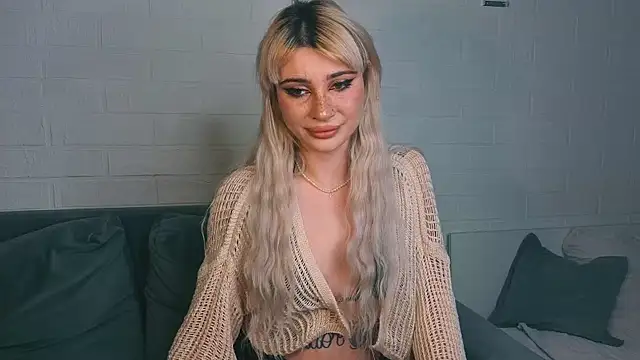 Ashley-Urban online show from 04.02.26