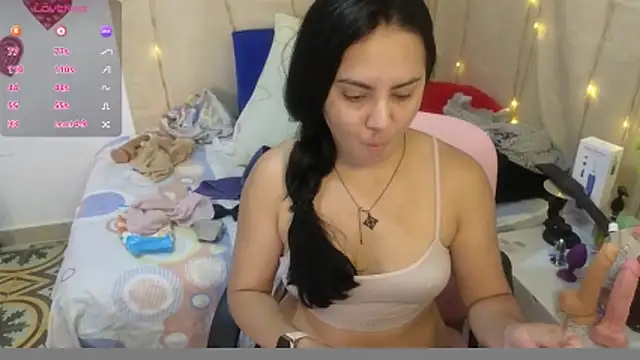 lovely trix online show from 03.31.26