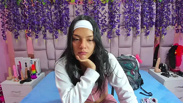 Snapshot of Bich_Anal_ chatting on 01.28.25 Bich Anal online show from 01.28.25