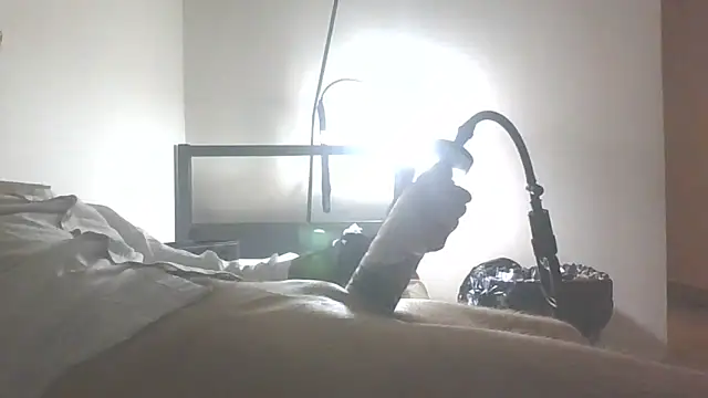 Snapshot of RoosterWabbit chatting on 09.27.25 RoosterWabbit online show from 09.27.25