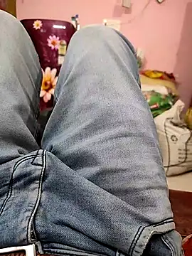 COUPLLE VILLAGE online show from 02.12.26