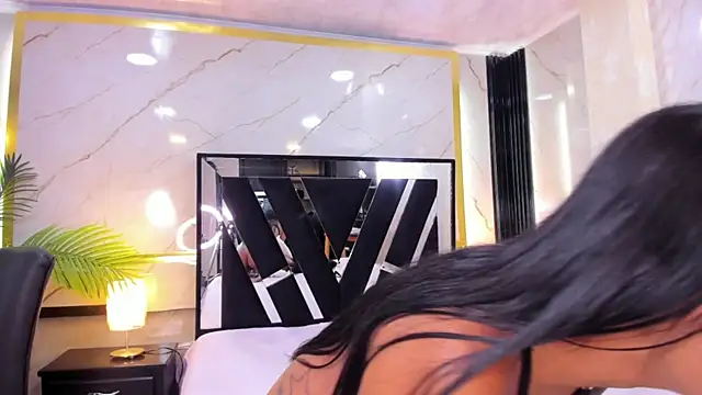 Lia-Anahiz online show from 02.04.25