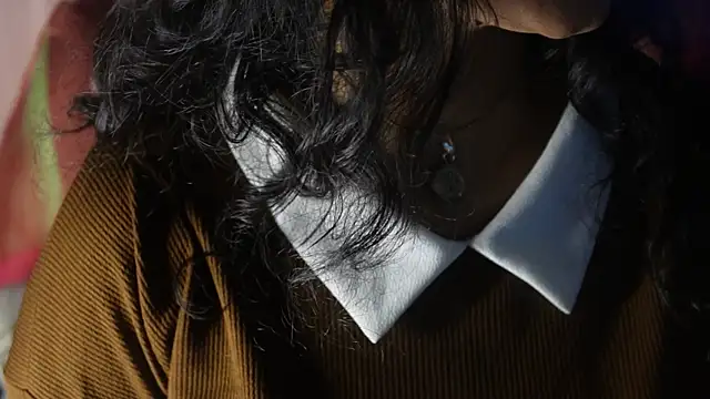 -AyeshaSinghania- online show from 10.04.25