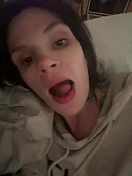 Diamondmodel95 online show from 03.17.26