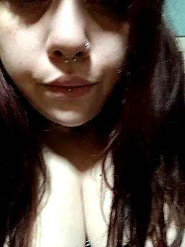 Snapshot of persefone97 chatting on 02.02.25 persefone97 online show from 02.02.25