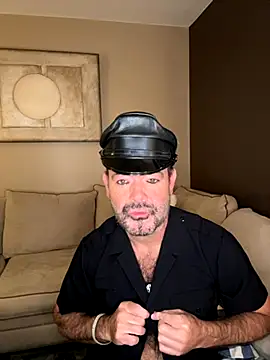 NYCLeatherBoi online show from 09.14.25