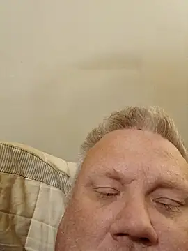 Snapshot of Jbirdb48 chatting on 11.10.25 Jbirdb48 online show from 11.10.25