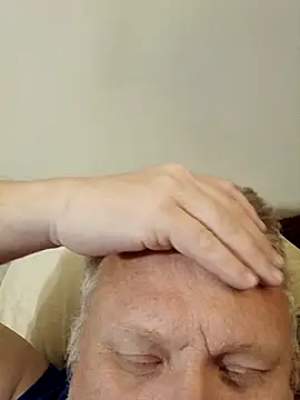 Snapshot of Jbirdb48 chatting on 11.21.25 Jbirdb48 online show from 11.21.25