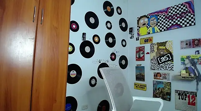 9 Fernanda 9 online show from 02.09.25