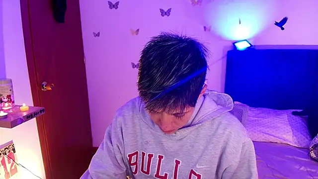 9 Fernanda 9 online show from 11.26.25