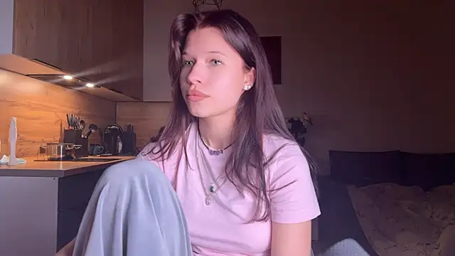 Snapshot of YourOblivion chatting on 09.15.25 YourOblivion online show from 09.15.25