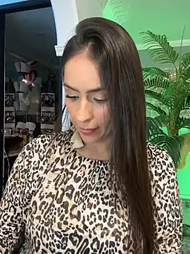 Mau White online show from 07.03.26