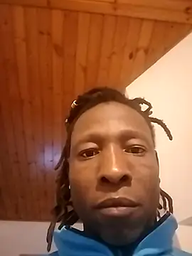 Snapshot of sexcazzo chatting on 11.14.25 sexcazzo online show from 11.14.25