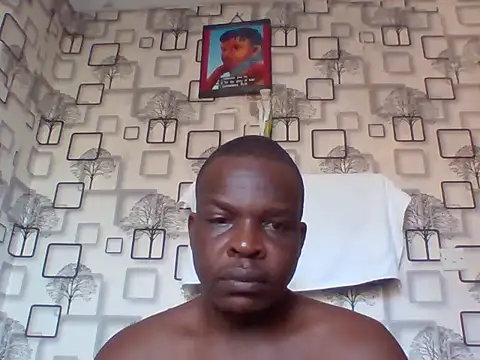 Snapshot of Chumba_001 chatting on 04.12.26 Chumba 001 online show from 04.12.26