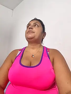 Snapshot of AlyDenalioficial chatting on 05.09.26 AlyDenalioficial online show from 05.09.26
