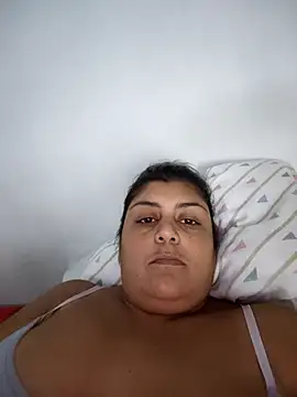 Snapshot of AlyDenalioficial chatting on 05.11.26 AlyDenalioficial online show from 05.11.26