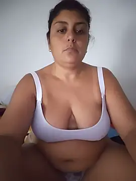 Snapshot of AlyDenalioficial chatting on 06.09.26 AlyDenalioficial online show from 06.09.26