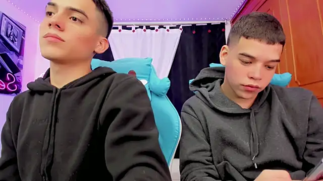 Snapshot of jake_and_joaquin chatting on 12.08.24 jake and joaquin online show from 12.08.24