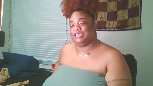 Snapshot of NaughtyHottieBBW chatting on 05.13.26 NaughtyHottieBBW online show from 05.13.26