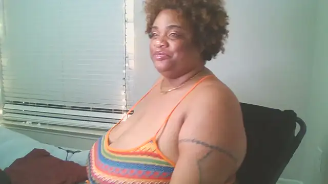 Snapshot of NaughtyHottieBBW chatting on 05.31.26 NaughtyHottieBBW online show from 05.31.26