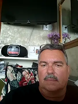 Snapshot of Tbone17 chatting on 05.12.26 Tbone17 online show from 05.12.26