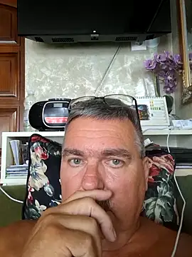 Snapshot of Tbone17 chatting on 06.06.26 Tbone17 online show from 06.06.26