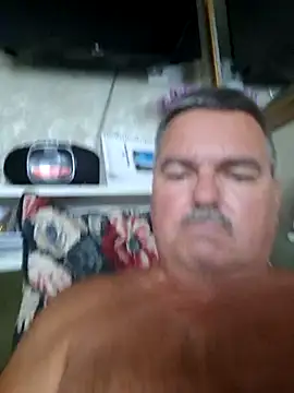 Snapshot of Tbone17 chatting on 07.18.26 Tbone17 online show from 07.18.26