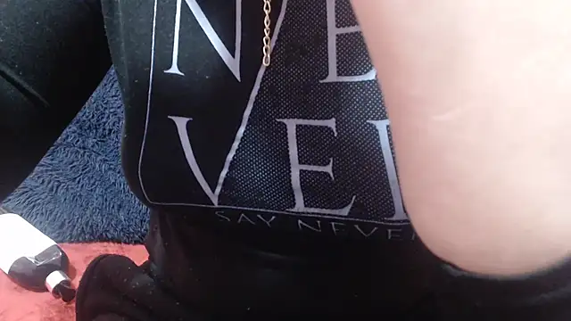 nadescomthxx online show from 10.18.25