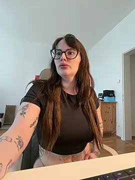 Mona-Peaches online show from 05.19.26