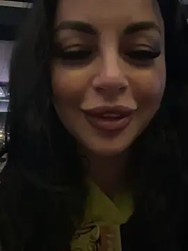 Chloe Ricci online show from 12.11.24