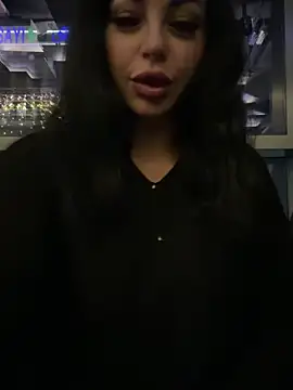 Chloe Ricci online show from 12.12.24