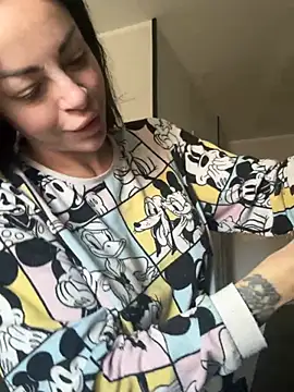 Chloe Ricci online show from 02.18.26