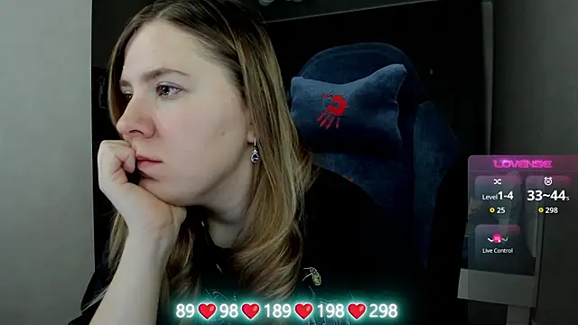 Olivia Munk online show from 02.08.26