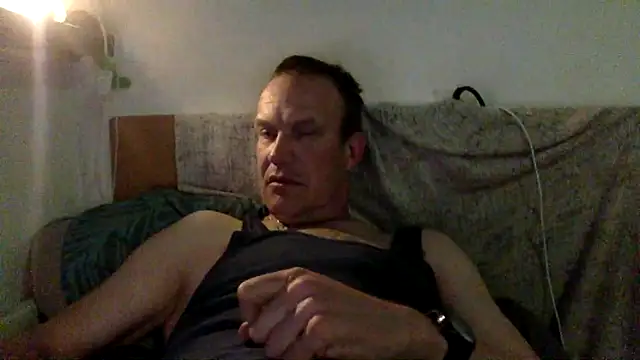 Snapshot of dlvis12 chatting on 04.16.26 dlvis12 online show from 04.16.26
