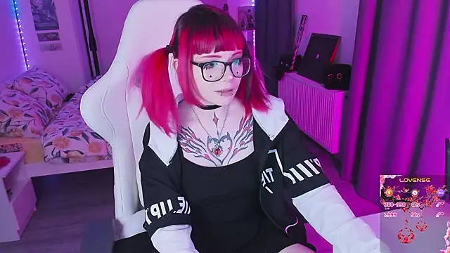 Yumi Youkai online show from 03.26.26