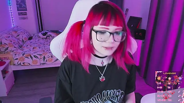 Yumi Youkai online show from 03.28.26